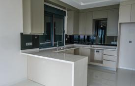 3 dormitorio piso 117 m² en Kargicak, Turquía. 24 988 000 TRY