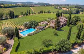 20 dormitorio finca rústica 690 m² en Montepulciano, Italia. 2 860 000 €