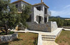 7 dormitorio villa 139 m² en Kardamyli, Grecia. 540 000 €