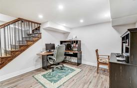 4 dormitorio casa de pueblo en Scarborough, Canadá. C$1 731 000