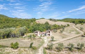 16 dormitorio finca rústica 288 m² en San Venanzo, Italia. 750 000 €