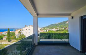 3 dormitorio piso 87 m² en Primorje-Gorski Kotar County, Croacia. 412 000 €