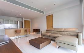 1-dormitorio apartamentos en condominio en Khlong Toei, Tailandia. $392 000