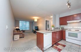 5 dormitorio piso en Fort York Boulevard, Canadá. C$754 000