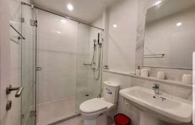 1-dormitorio apartamentos en condominio en Huai Khwang, Tailandia. $150 000