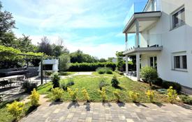 5 dormitorio casa de pueblo 125 m² en Poreč, Croacia. 450 000 €