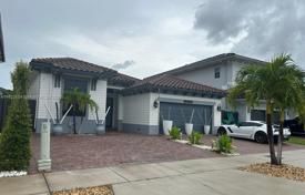 Casa de pueblo – West End, Miami, Florida,  Estados Unidos. $975 000