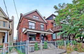 Casa de pueblo – Old Toronto, Toronto, Ontario,  Canadá. C$1 993 000