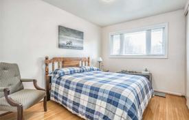 3 dormitorio casa de pueblo en Etobicoke, Canadá. C$1 683 000