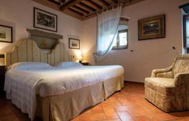 Terreno en Cortona, Italia. 1 950 000 €