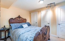 4 dormitorio adosado en North York, Canadá. C$1 190 000