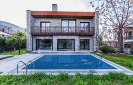 5 dormitorio villa 220 m² en Yalıkavak Belediyesi, Turquía. $1 055 000