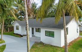 4 dormitorio casa de pueblo 143 m² en Miami, Estados Unidos. $589 000