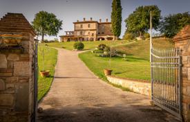 19 dormitorio finca rústica 595 m² en Todi, Italia. 1 130 000 €