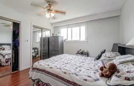 7 dormitorio casa de pueblo en North York, Canadá. C$1 544 000