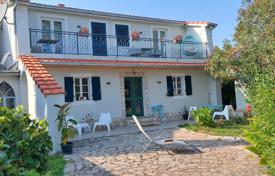 4 dormitorio chalet 132 m² en Tivat city, Montenegro. 420 000 €