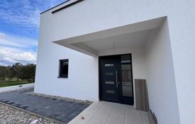 10 dormitorio casa de pueblo 466 m² en Zadar County, Croacia. 1 200 000 €