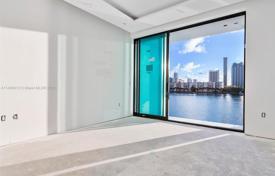 Casa de pueblo – North Miami Beach, Florida, Estados Unidos. $2 760 000