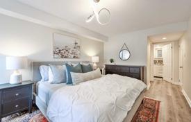 5 dormitorio piso en North York, Canadá. C$922 000