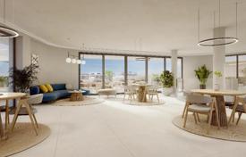 6 dormitorio piso 154 m² en Estepona, España. 763 000 €