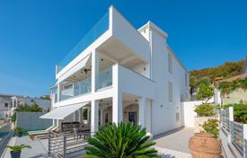 4 dormitorio casa de pueblo 450 m² en Trogir, Croacia. 2 350 000 €