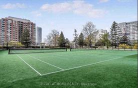5 dormitorio piso en North York, Canadá. C$981 000