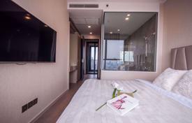 2-dormitorio apartamentos en condominio en Watthana, Tailandia. $741 000