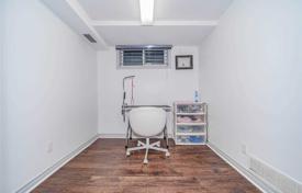 7 dormitorio casa de pueblo en Scarborough, Canadá. C$1 757 000