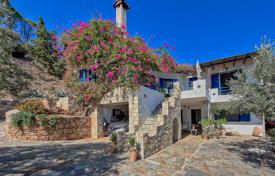 4 dormitorio casa de pueblo 230 m² en Peloponeso, Grecia. 780 000 €