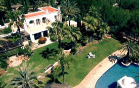 Villa – Sant Carles de Peralta, Islas Baleares, España. 10 000 €  por semana