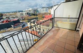 2 dormitorio piso 65 m² en Lloret de Mar, España. 163 000 €