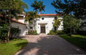 6 dormitorio villa 337 m² en Miami, Estados Unidos. $980 000
