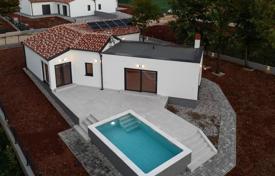 4 dormitorio casa de pueblo 144 m² en Barban, Croacia. 499 000 €