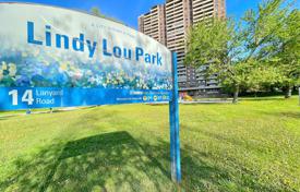 5 dormitorio piso en North York, Canadá. C$686 000