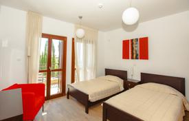 3 dormitorio adosado 215 m² en Aphrodite Hills, Chipre. 1 300 000 €