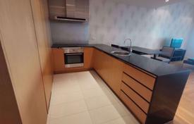 2-dormitorio apartamentos en condominio en Yan Nawa, Tailandia. $418 000