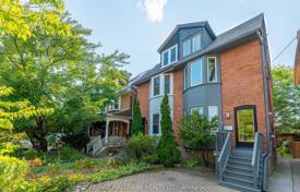 13 dormitorio adosado en Old Toronto, Canadá. C$2 482 000
