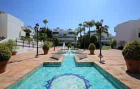 4 dormitorio ático 368 m² en Marbella, España. 1 290 000 €