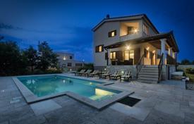 Casa de pueblo – Svetvinčenat, Istria County, Croacia. 650 000 €