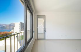 2 dormitorio piso 58 m² en Dobrota, Montenegro. 185 000 €