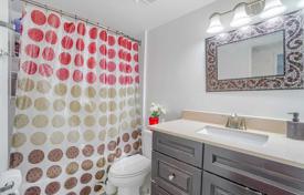 3 dormitorio piso en North York, Canadá. C$763 000