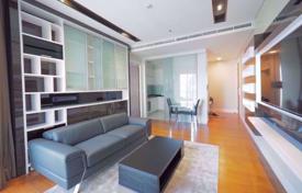 2-dormitorio apartamentos en condominio en Khlong Toei, Tailandia. $677 000