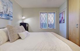 5 dormitorio casa de pueblo en Scarborough, Canadá. C$1 242 000