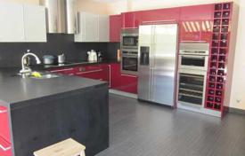 5 dormitorio villa en Castelldefells, España. 4 900 €  por semana