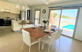 4 dormitorio chalet 190 m² en Agios Tychonas, Chipre. 995 000 €