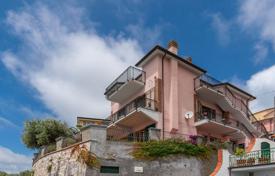 6 dormitorio villa 340 m² en Lerici, Italia. 3 250 000 €