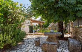 10 dormitorio casa de pueblo 260 m² en Žminj, Croacia. 570 000 €