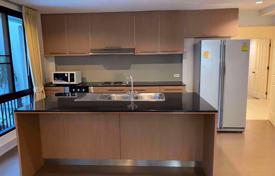 4 dormitorio chalet en Khlong Toei, Tailandia. $3 700  por semana