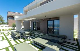6 dormitorio casa de pueblo 313 m² en Zadar County, Croacia. 2 150 000 €
