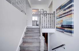 3 dormitorio casa de pueblo en North York, Canadá. C$2 134 000